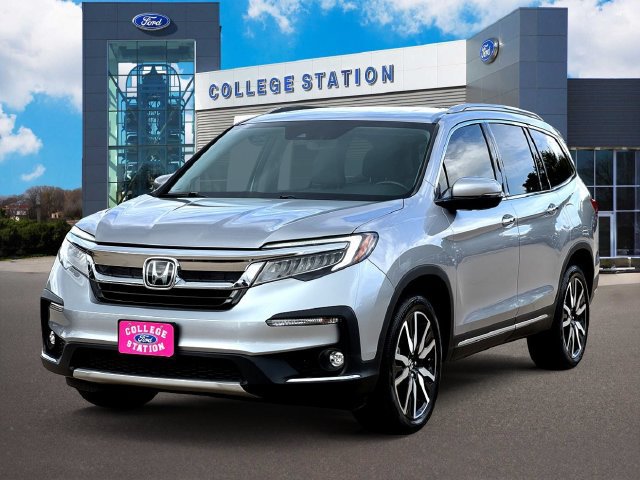 Used 2021 Honda Pilot Touring image 2