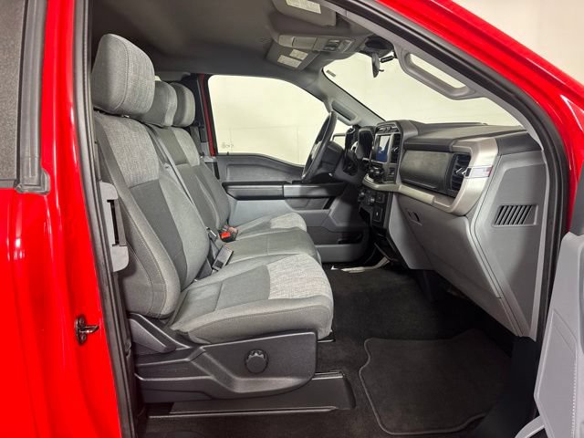 Certified 2022 Ford F150 XLT w/ Bed Utility Package AWD/4WD image 4