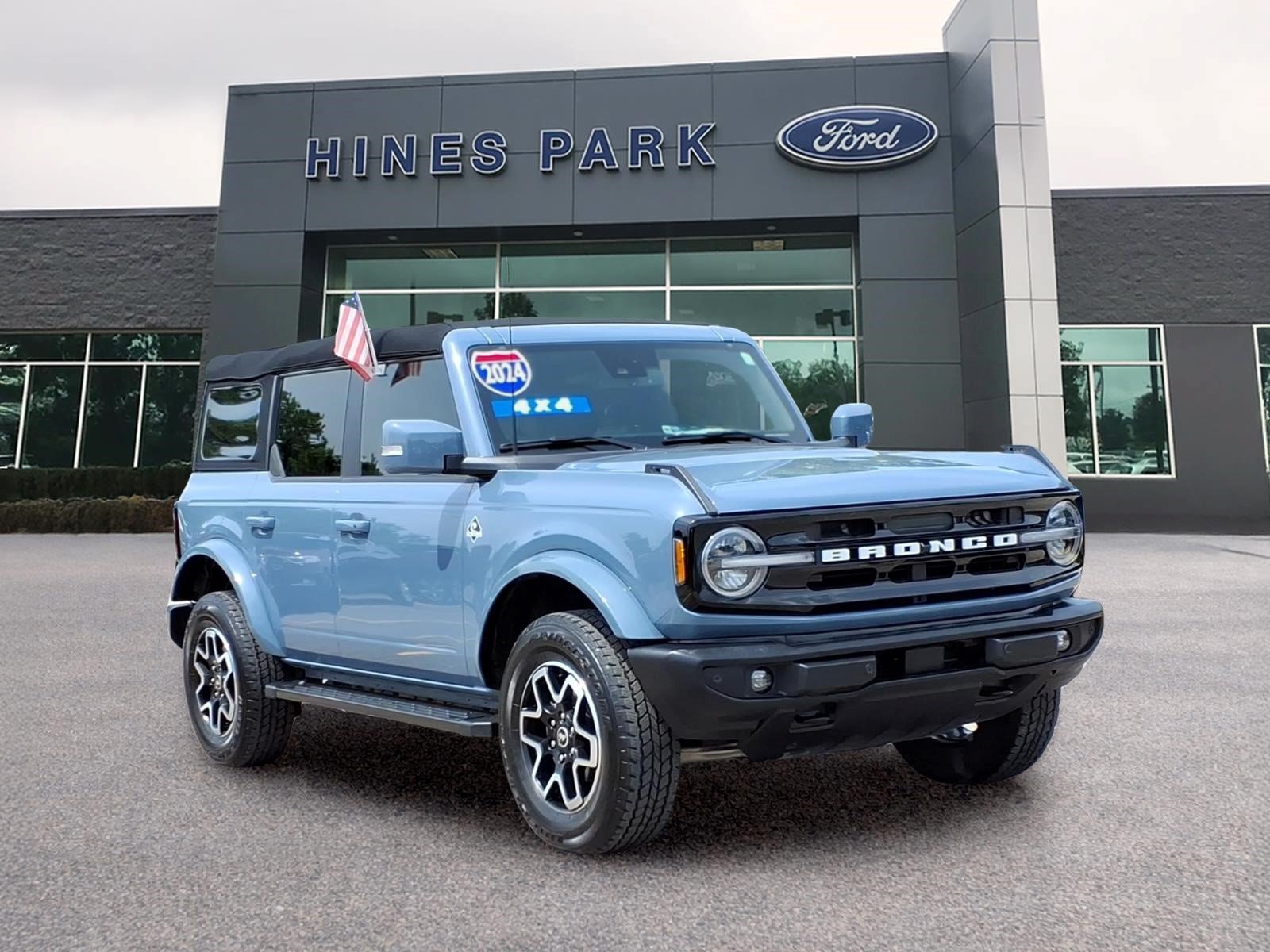 Certified 2024 Ford Bronco Outer Banks