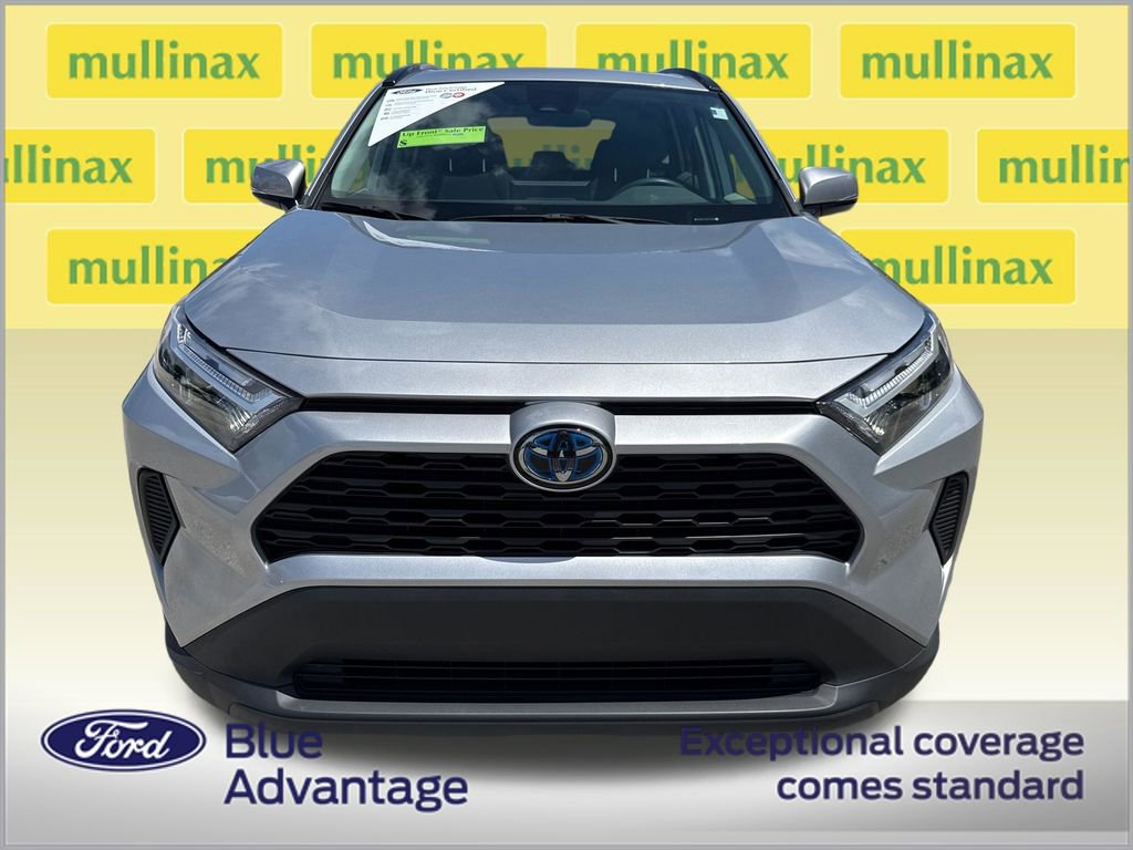 Used 2024 Toyota RAV4 XLE w/ Convenience Package image 12