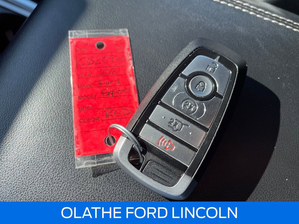 Certified 2021 Ford Explorer Limited w/ Equipment Group 301A image 13