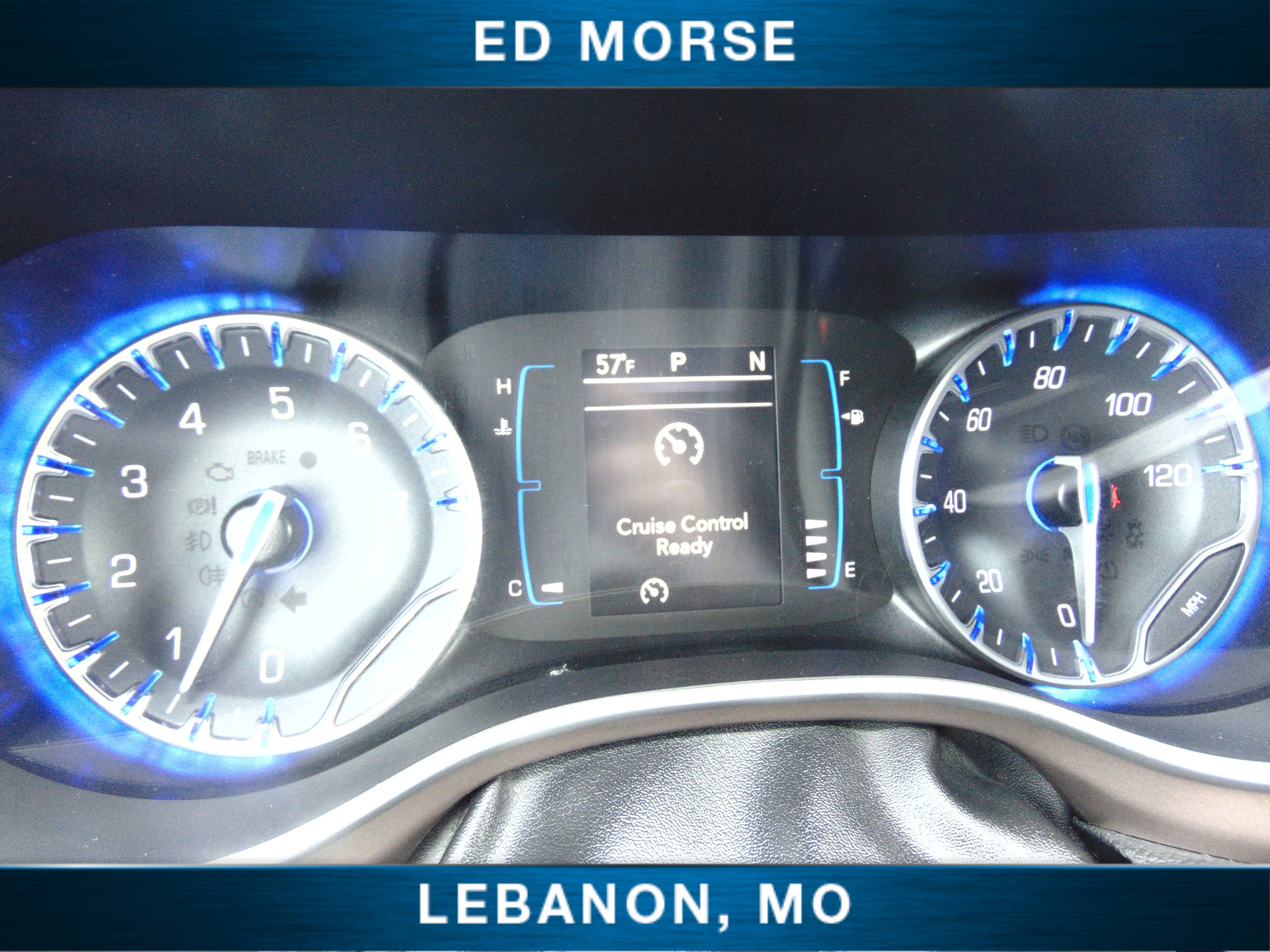 Used 2020 Chrysler Voyager LX image 21