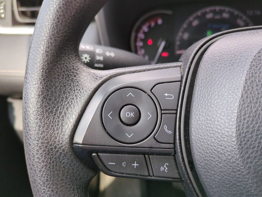 Used 2024 Toyota RAV4 XLE image 29