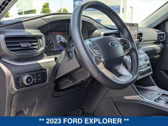 Certified 2023 Ford Explorer XLT w/ Equipment Group 202A RWD image 11