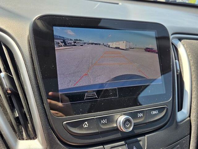 Used 2024 Chevrolet Malibu LT FWD image 21