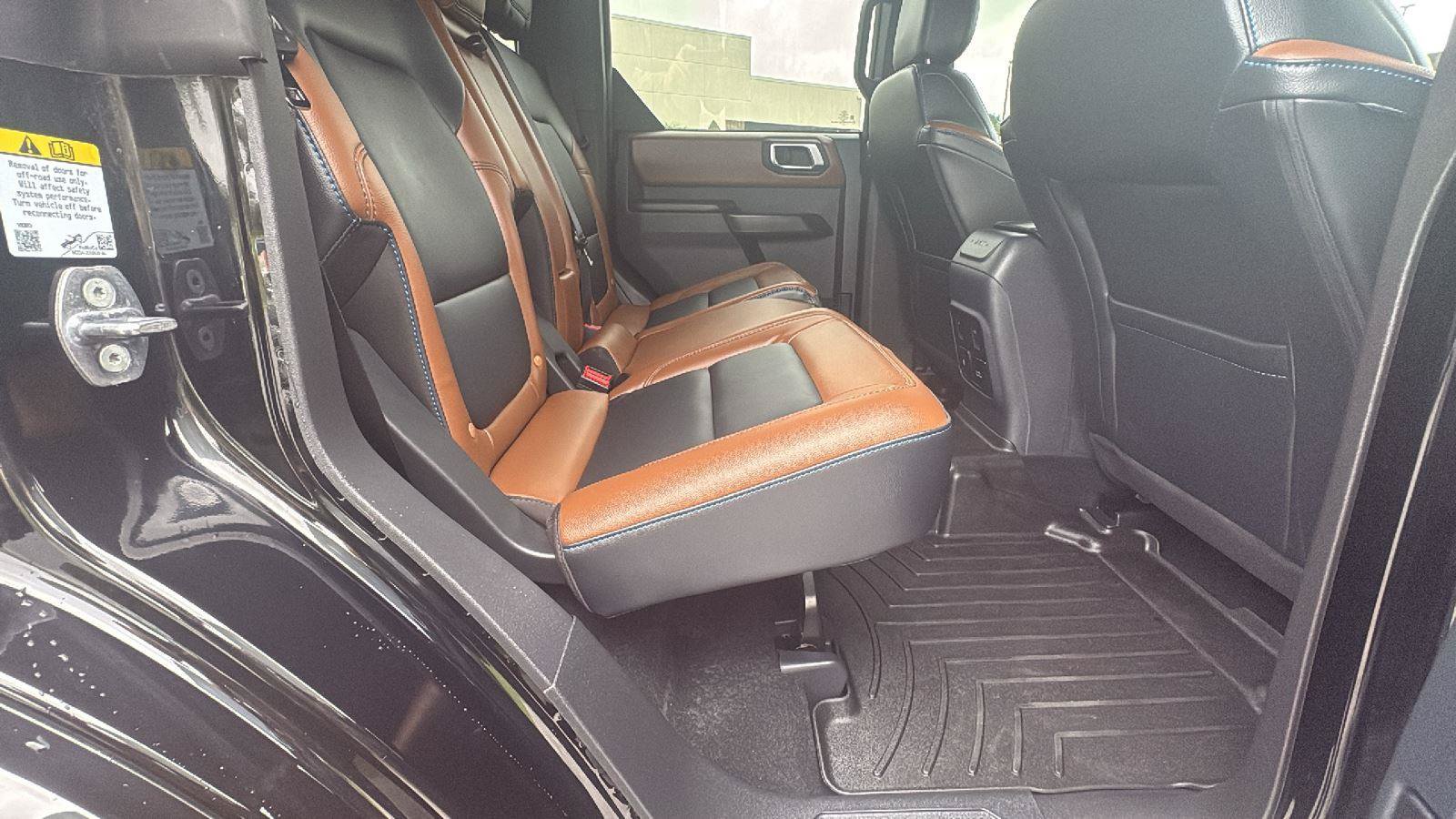 Certified 2024 Ford Bronco Outer Banks AWD/4WD image 15