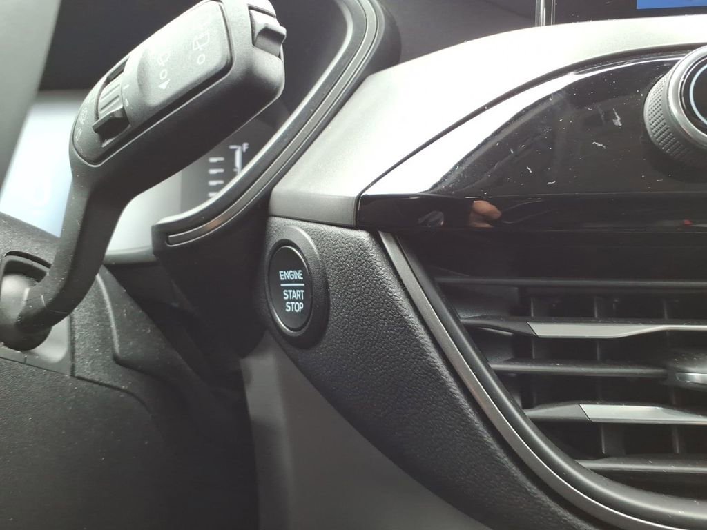 Certified 2023 Ford Escape Active AWD/4WD image 23
