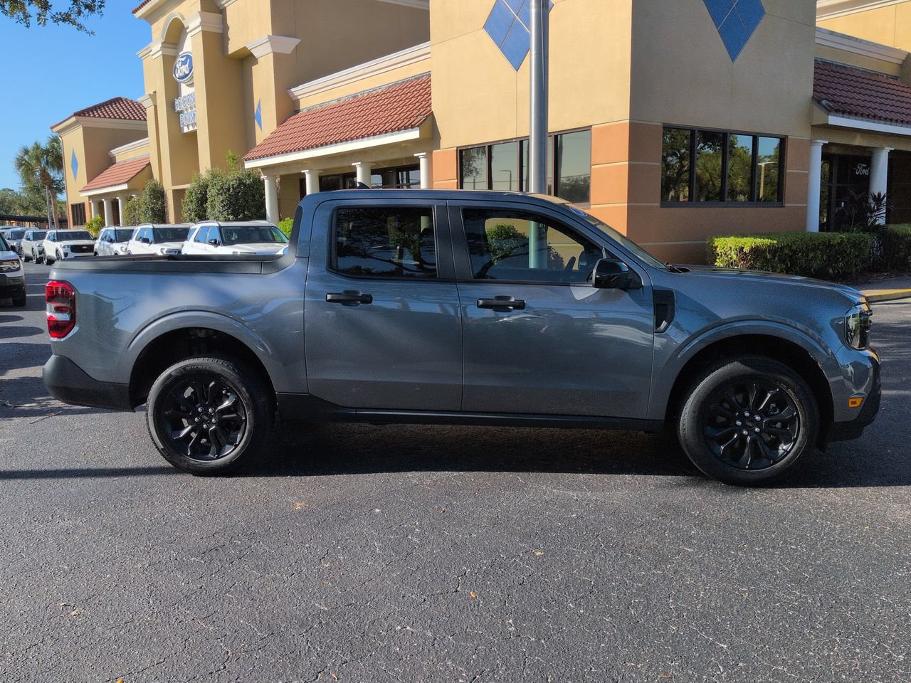 Certified 2024 Ford Maverick XLT w/ XLT Luxury Package FWD image 3