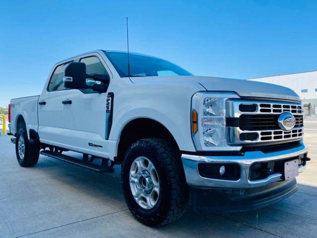 Certified 2025 Ford F250 XLT w/ FX4 Off-Road Package AWD/4WD image 2