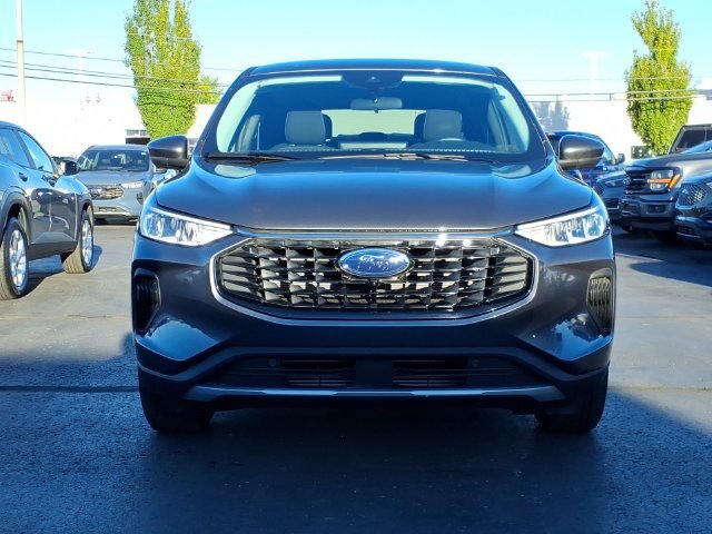Certified 2023 Ford Escape Active w/ Tech Pack #2 AWD/4WD image 2