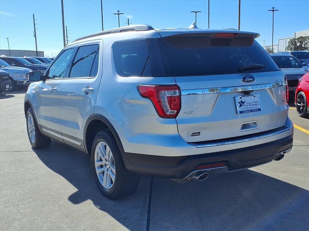 Certified 2018 Ford Explorer XLT w/ Equipment Group 201A image 4