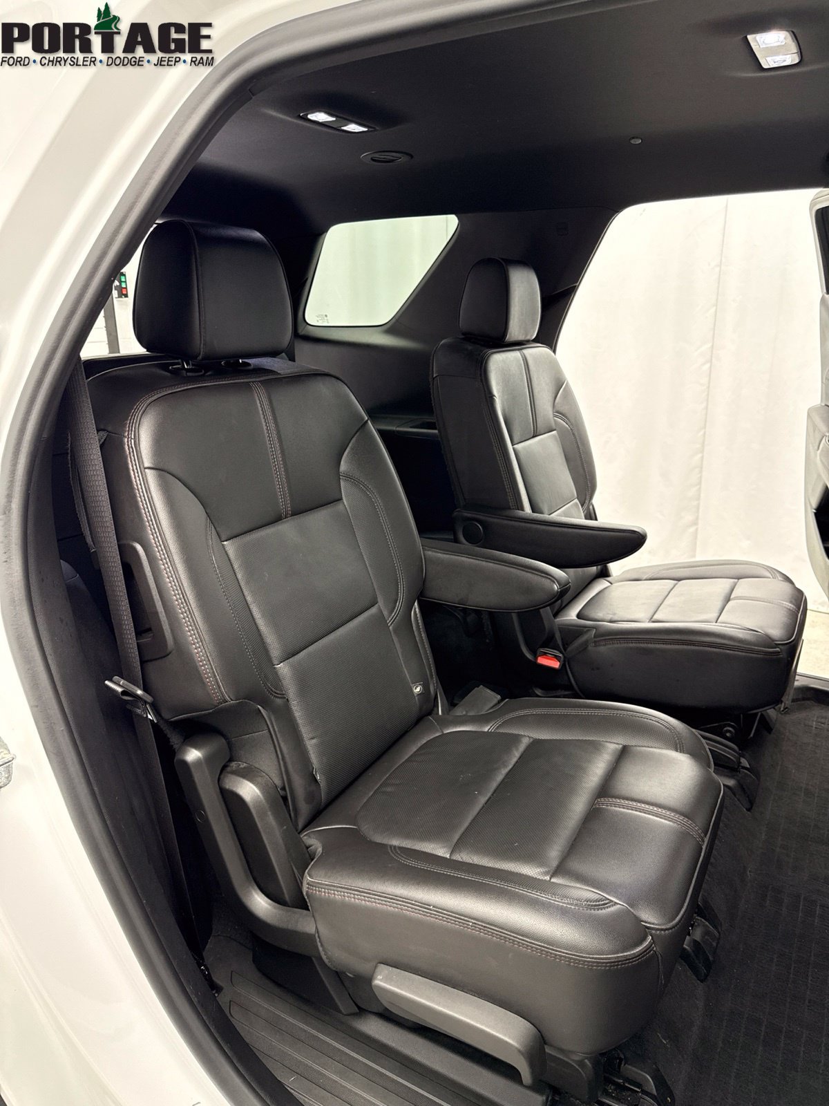 Used 2022 Chevrolet Traverse RS w/ LPO, Floor Liner Package AWD/4WD image 28