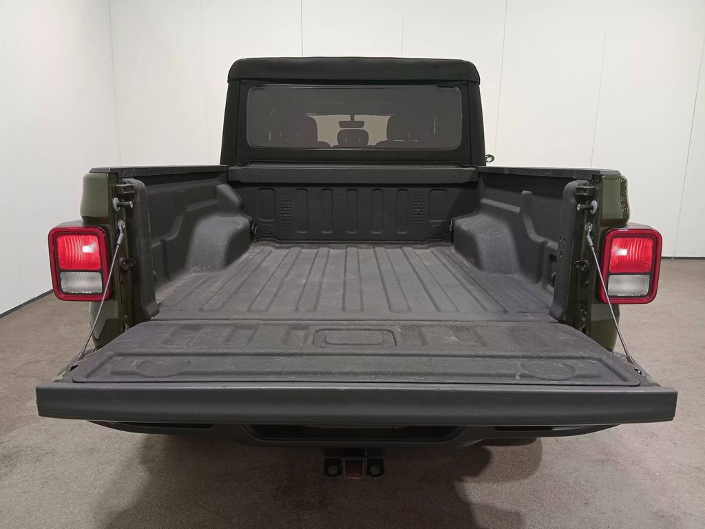 Used 2023 Jeep Gladiator Mojave w/ Trailer Tow Package AWD/4WD image 6
