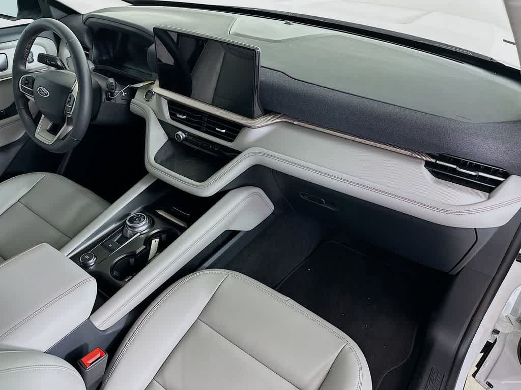 Certified 2025 Ford Explorer Active w/ Active Comfort Package RWD image 33