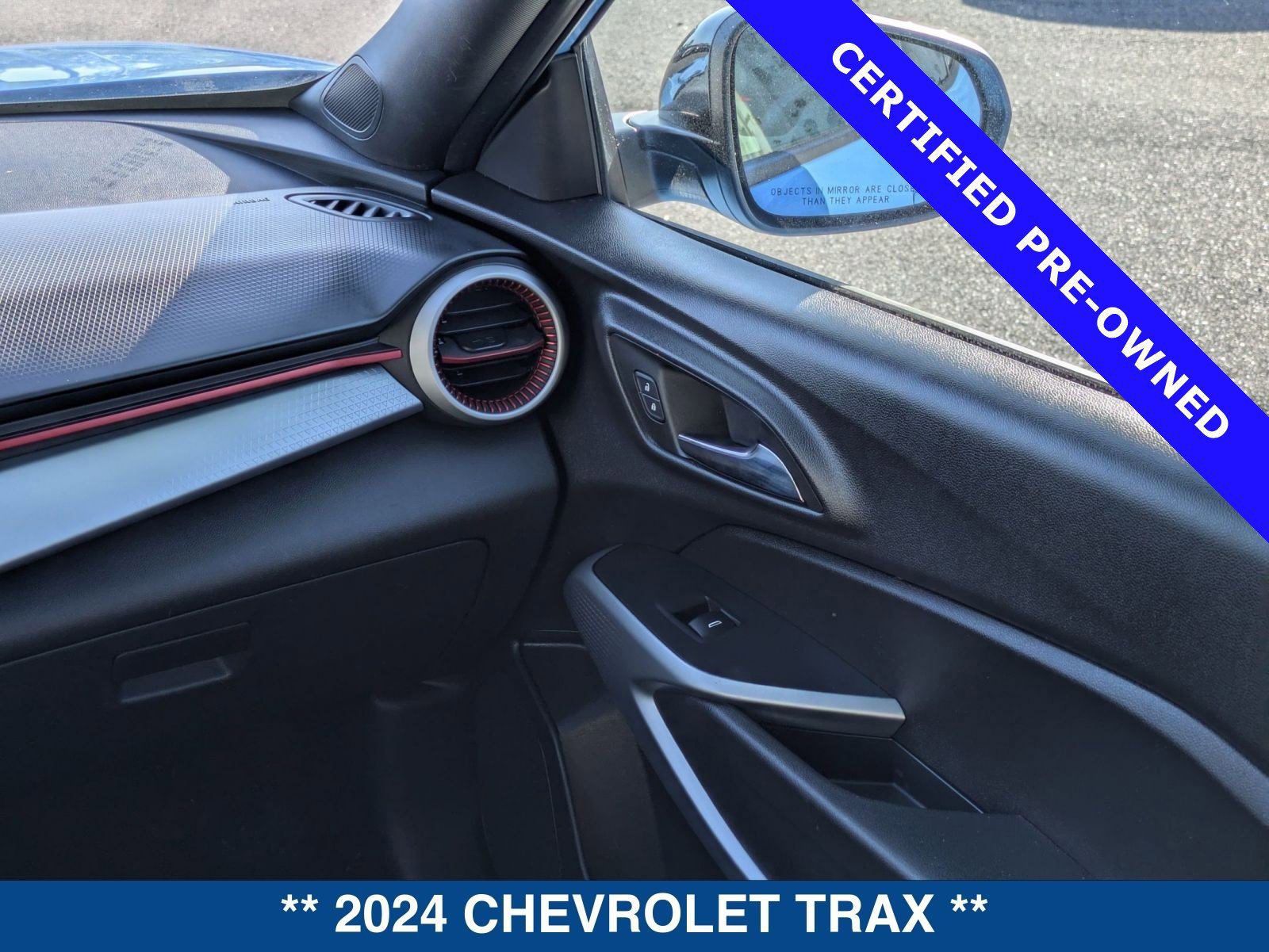 Used 2024 Chevrolet Trax RS w/ Driver Confidence Package FWD image 17