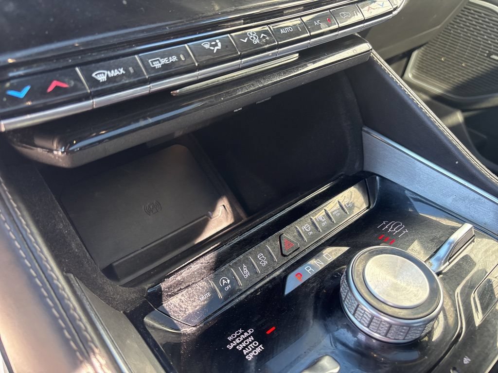 Used 2022 Jeep Wagoneer Series II AWD/4WD image 19