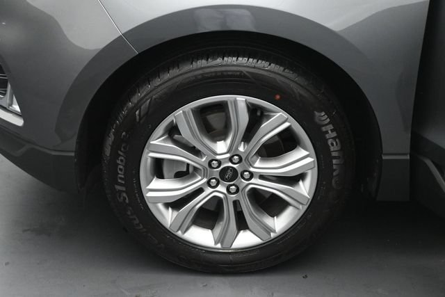 Certified 2024 Ford Edge Titanium AWD/4WD image 34