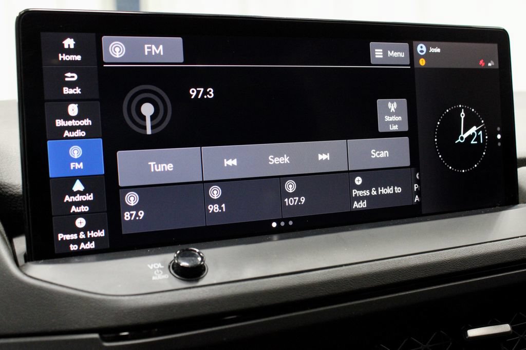 Used 2023 Honda Accord Sport image 3