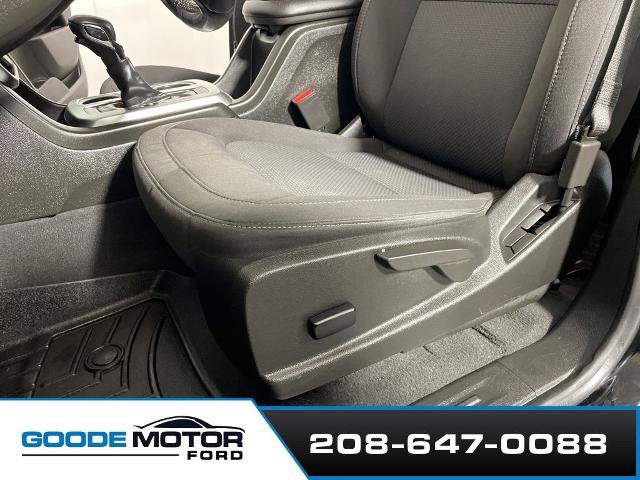 Used 2022 Chevrolet Colorado LT w/ LT Convenience Package AWD/4WD image 12