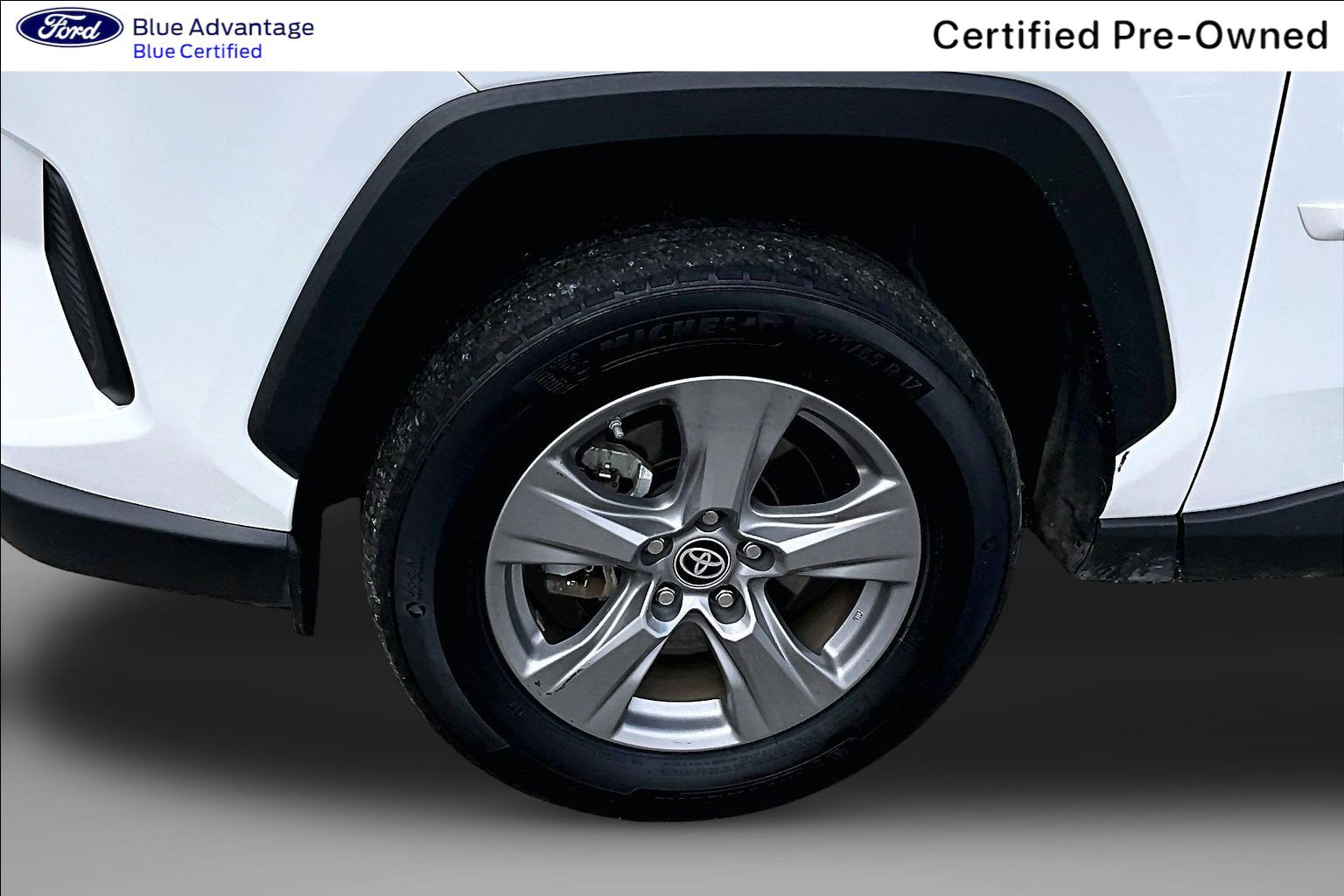 Used 2024 Toyota RAV4 LE AWD/4WD image 9