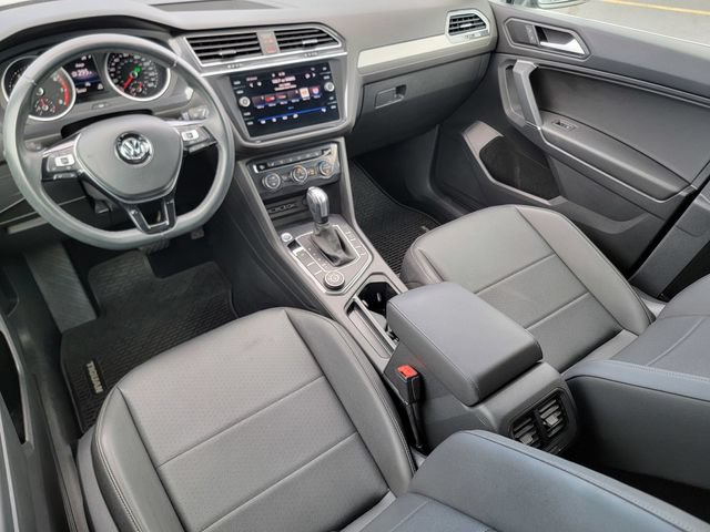 Used 2020 Volkswagen Tiguan SE AWD/4WD image 37