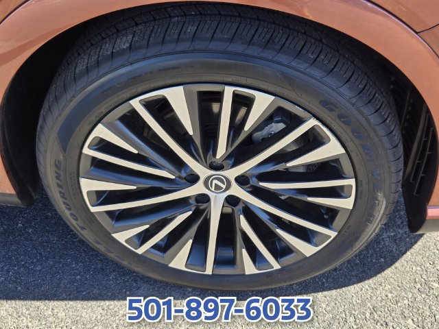 Used 2024 Lexus RX 350 Premium Plus w/ Convenience Package FWD image 19