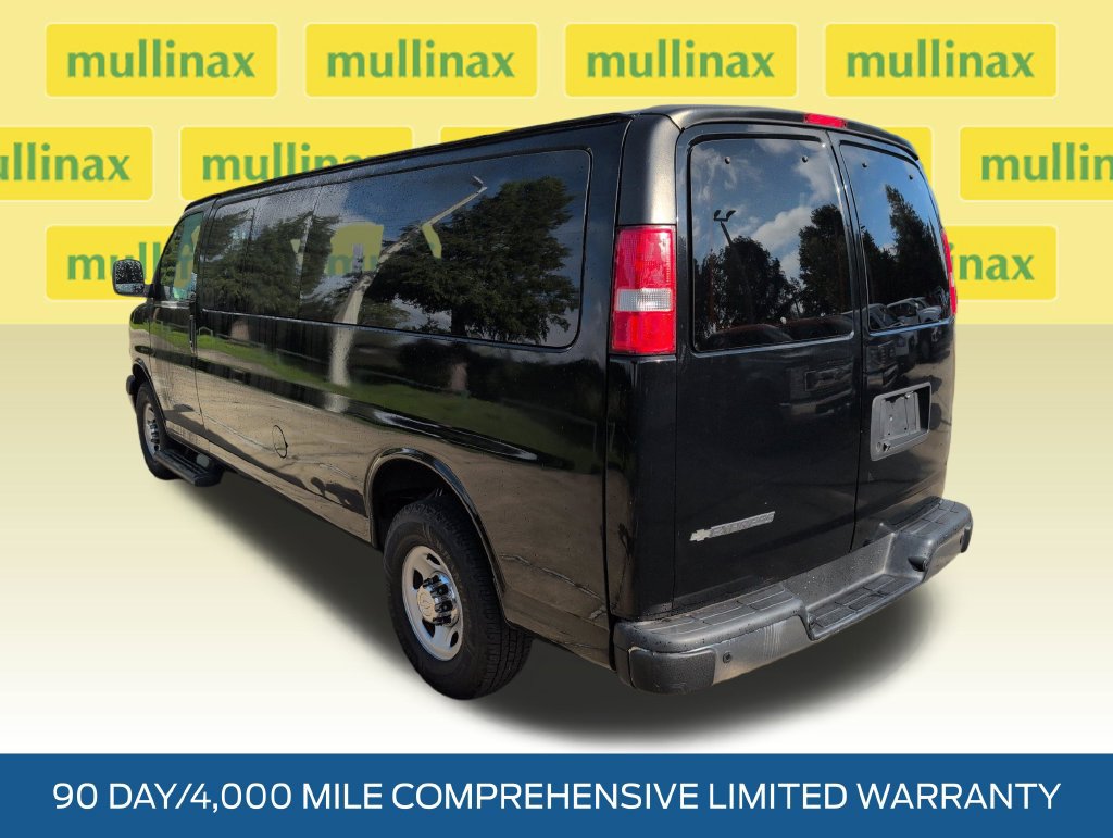 Used 2020 Chevrolet Express 3500 LT w/ LT Preferred Equipment Group RWD image 9