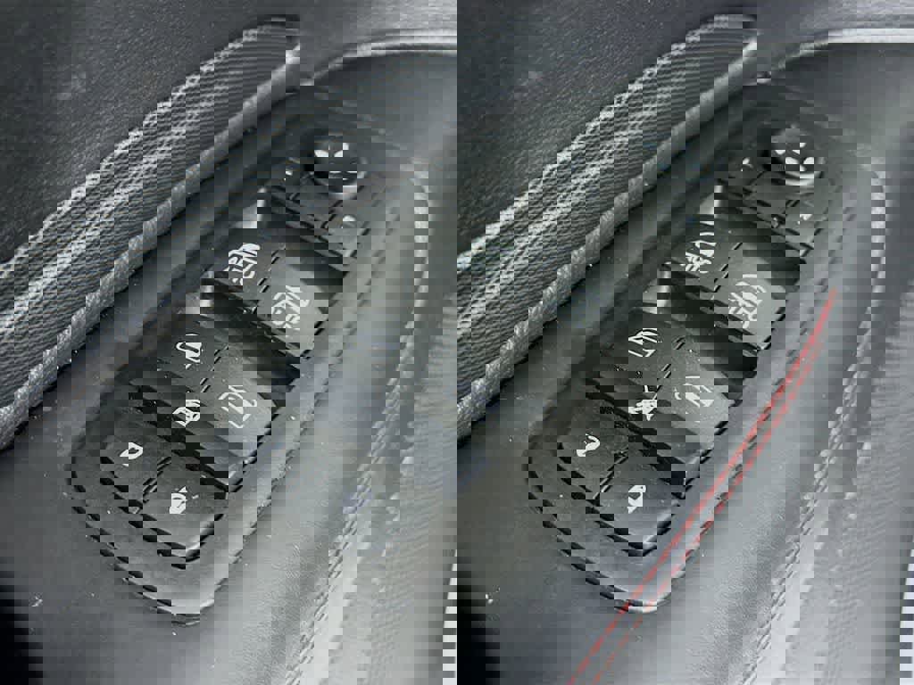 Used 2025 Dodge Durango R/T image 30