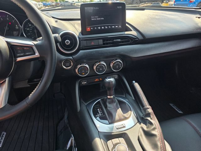 Used 2019 MAZDA MX-5 Miata RF Grand Touring RWD image 16