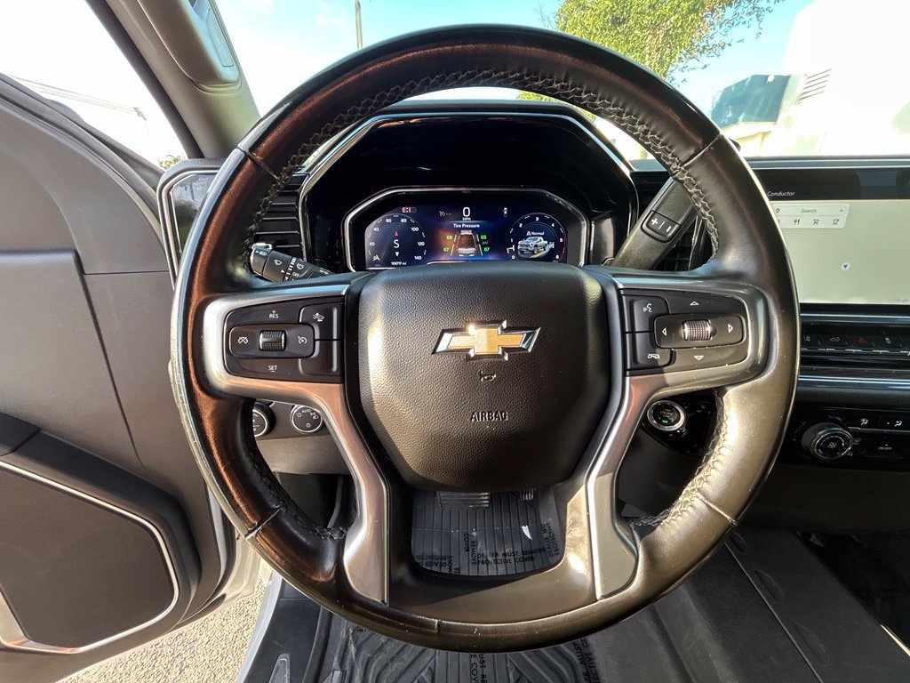 Used 2024 Chevrolet Silverado 2500 LT AWD/4WD image 16