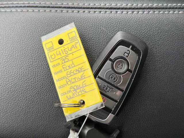 Certified 2025 Ford Escape Active w/ Cold Weather Package AWD/4WD image 13