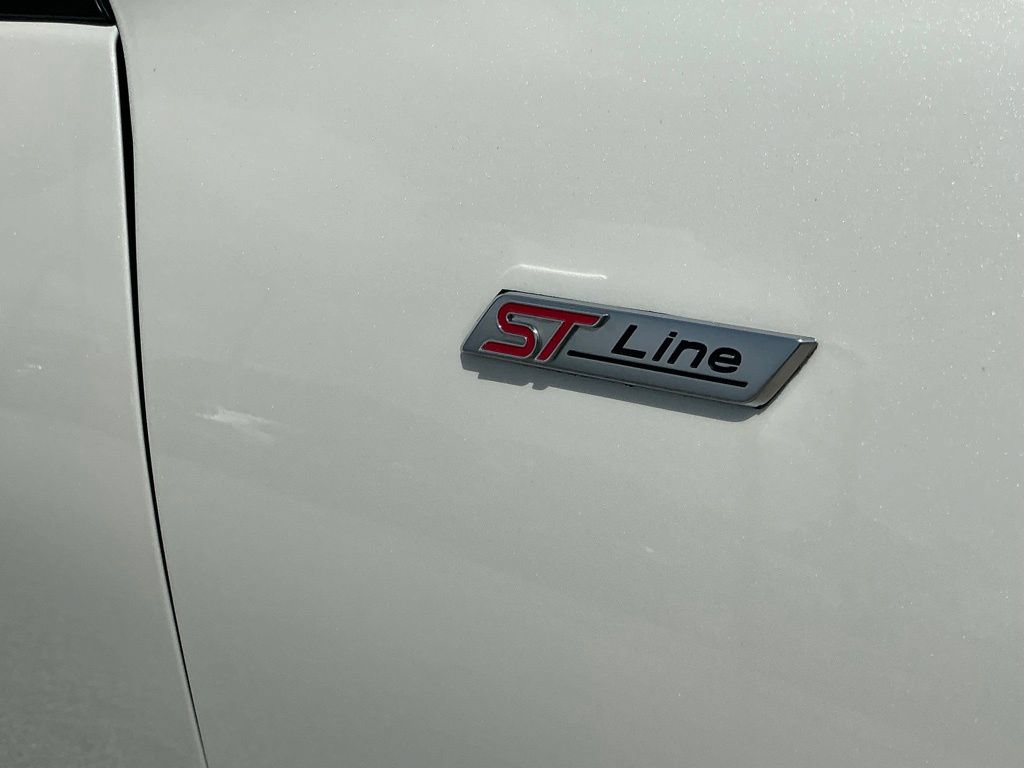 Certified 2023 Ford Escape ST-Line w/ Tech Pack #1 FWD image 19
