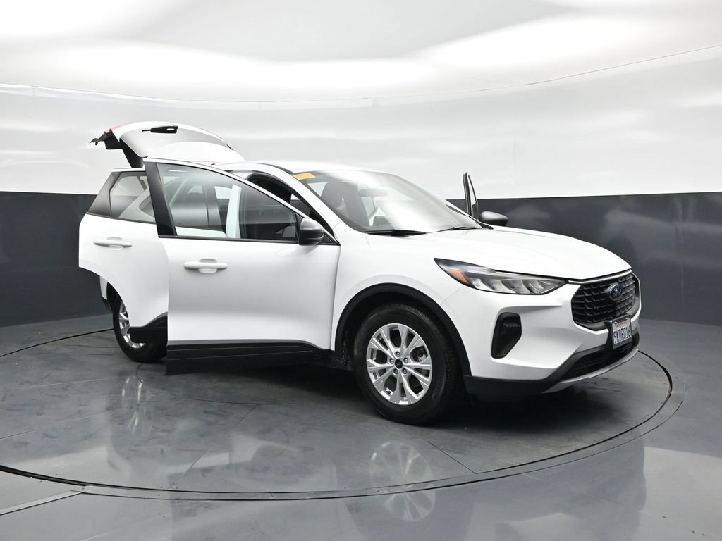 Certified 2023 Ford Escape Active FWD image 16