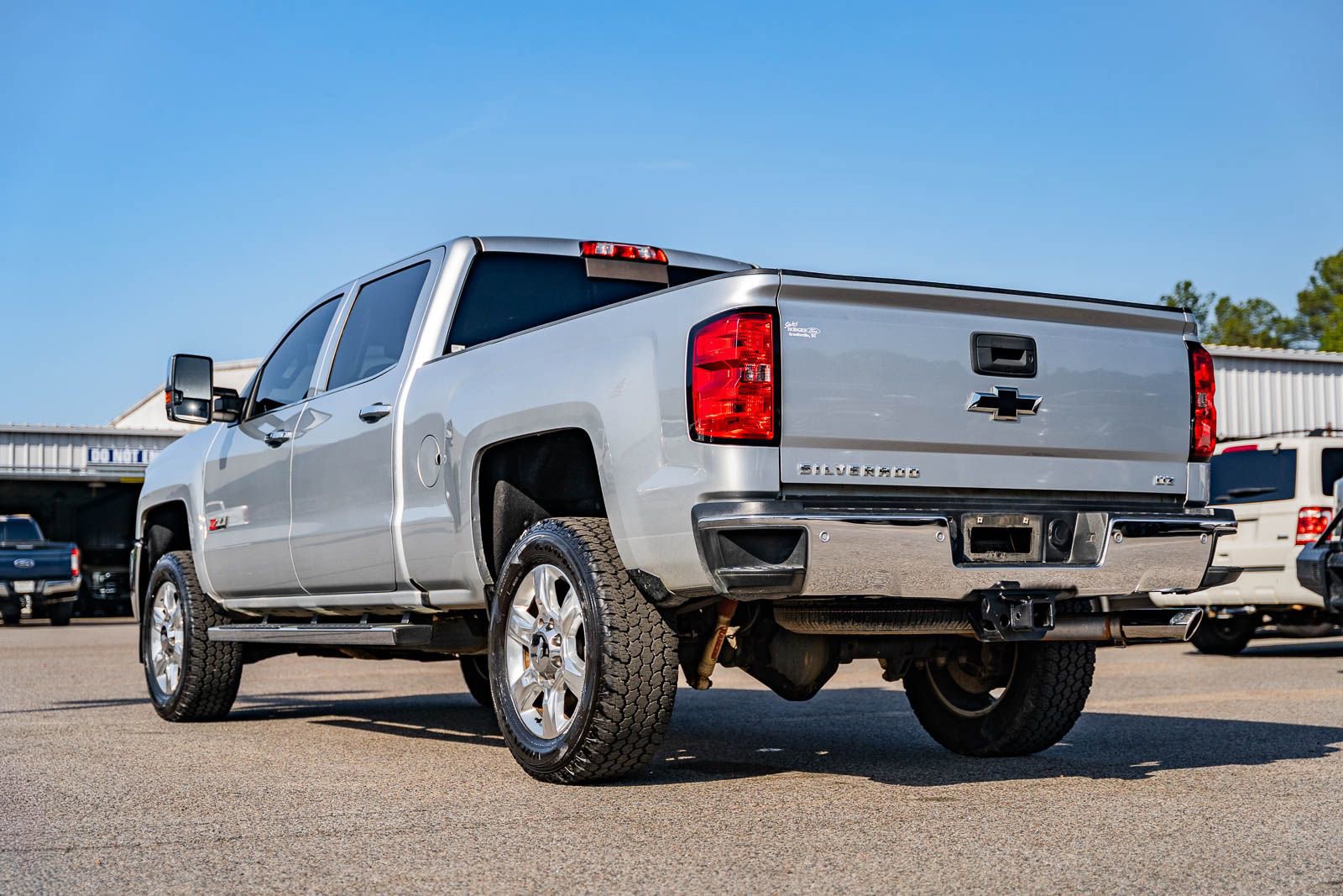 Used 2019 Chevrolet Silverado 2500 LTZ w/ Silverado HD Tribute Edition image 3