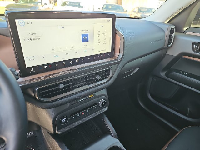 Certified 2025 Ford Bronco Sport Outer Banks AWD/4WD image 21