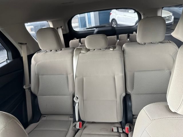 Certified 2021 Ford Explorer 2WD image 5