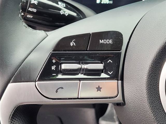 Used 2024 Hyundai Elantra Limited FWD image 31