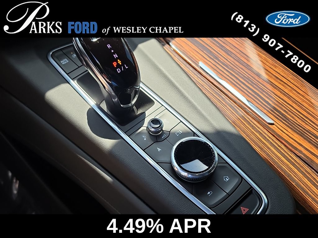 Used 2021 Cadillac Escalade Premium Luxury RWD image 26