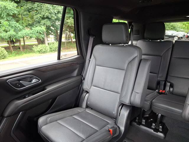 Used 2024 Chevrolet Tahoe LT RWD image 12