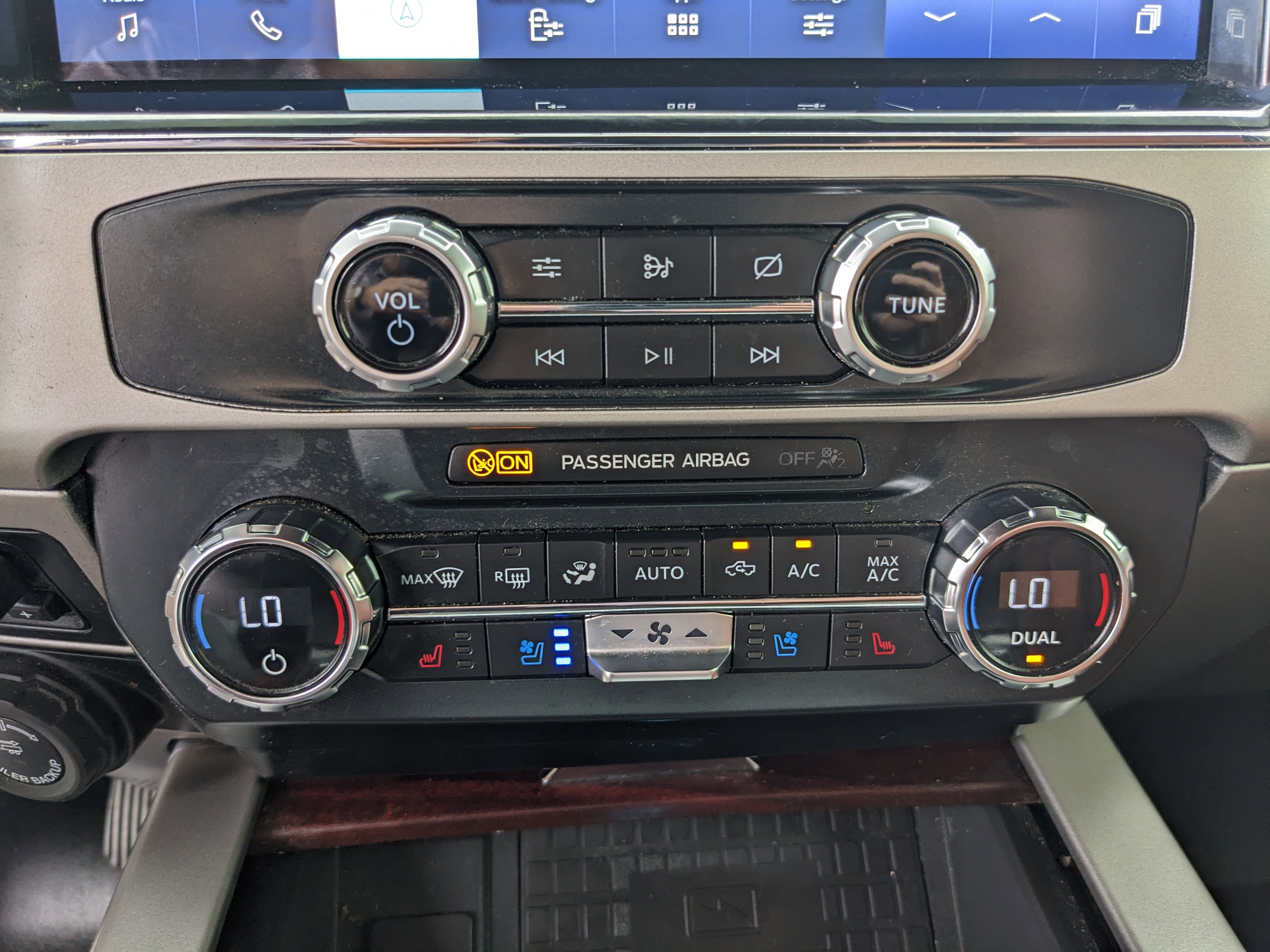 Certified 2022 Ford F350 King Ranch w/ Chrome Package image 24