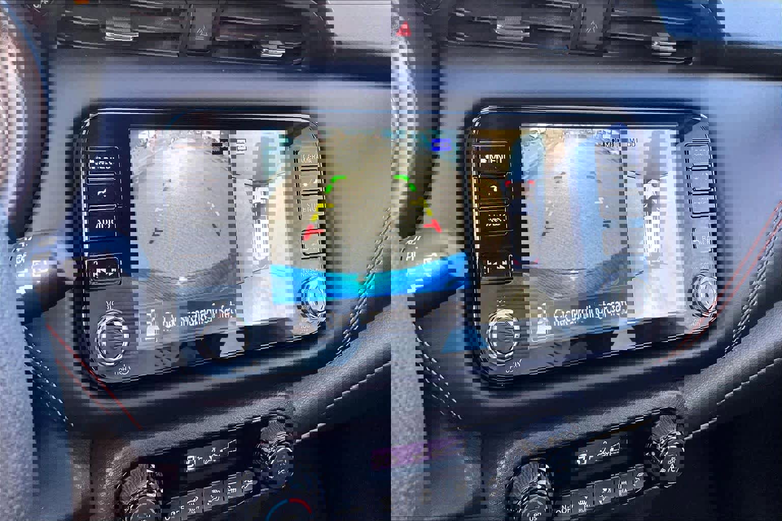 Used 2021 Nissan Kicks SR image 26