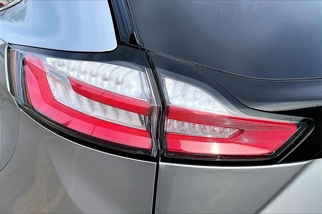 Certified 2024 Ford Edge Titanium image 30