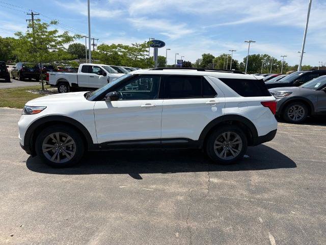 Certified 2024 Ford Explorer XLT w/ Equipment Group 202A AWD/4WD image 7