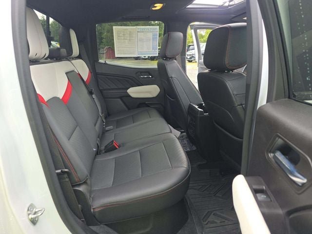 Used 2024 GMC Canyon AT4X AWD/4WD image 21