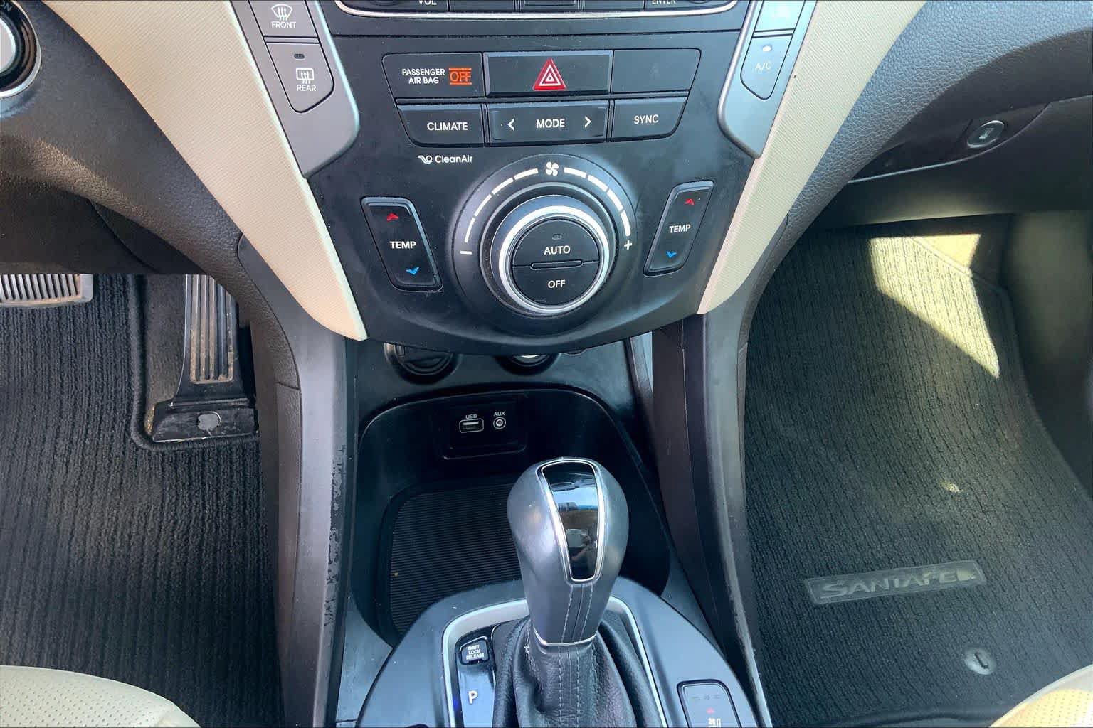 Used 2017 Hyundai Santa Fe Sport FWD image 35