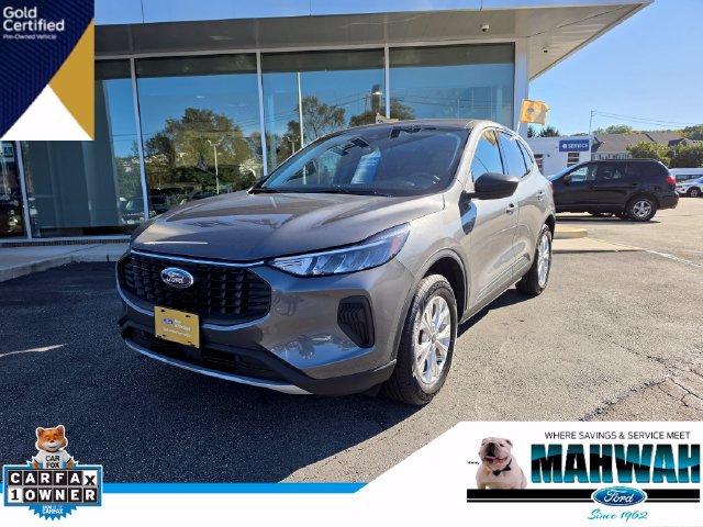Certified 2025 Ford Escape Active AWD/4WD image 1