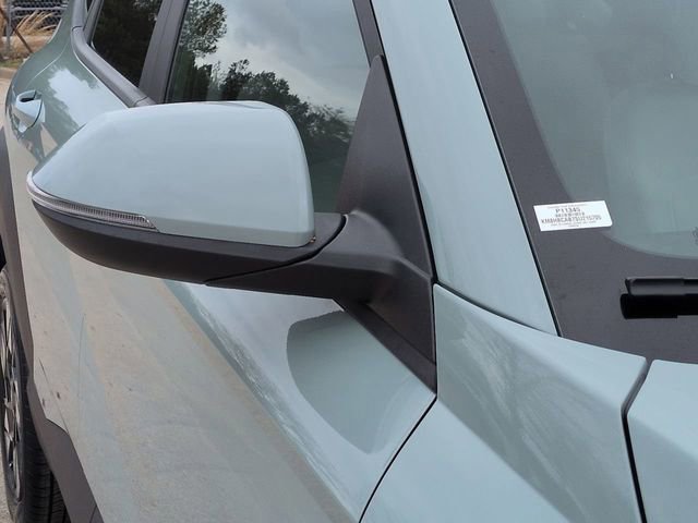 Used 2025 Hyundai Kona SEL image 11