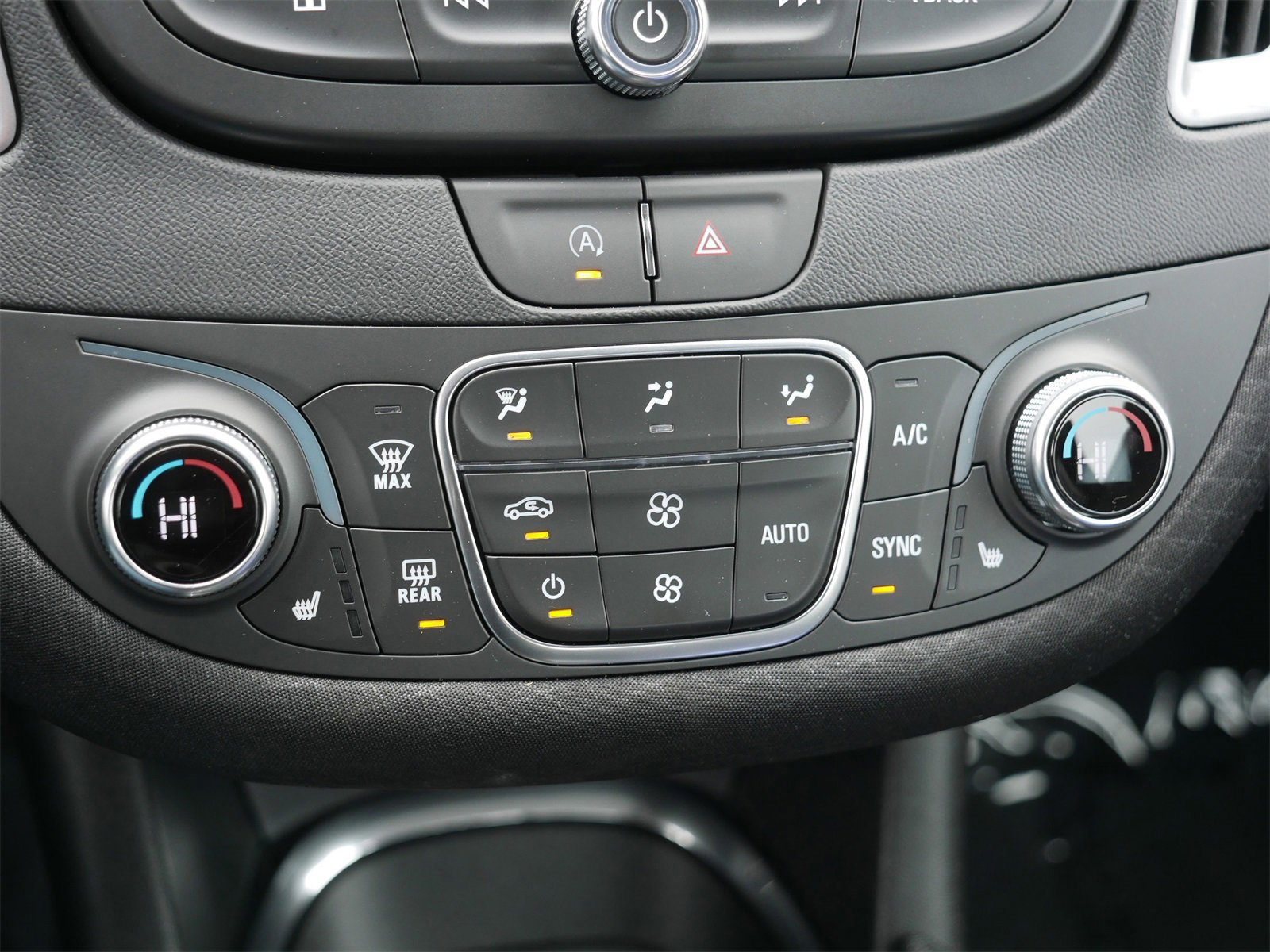 Used 2025 Chevrolet Malibu LT image 22