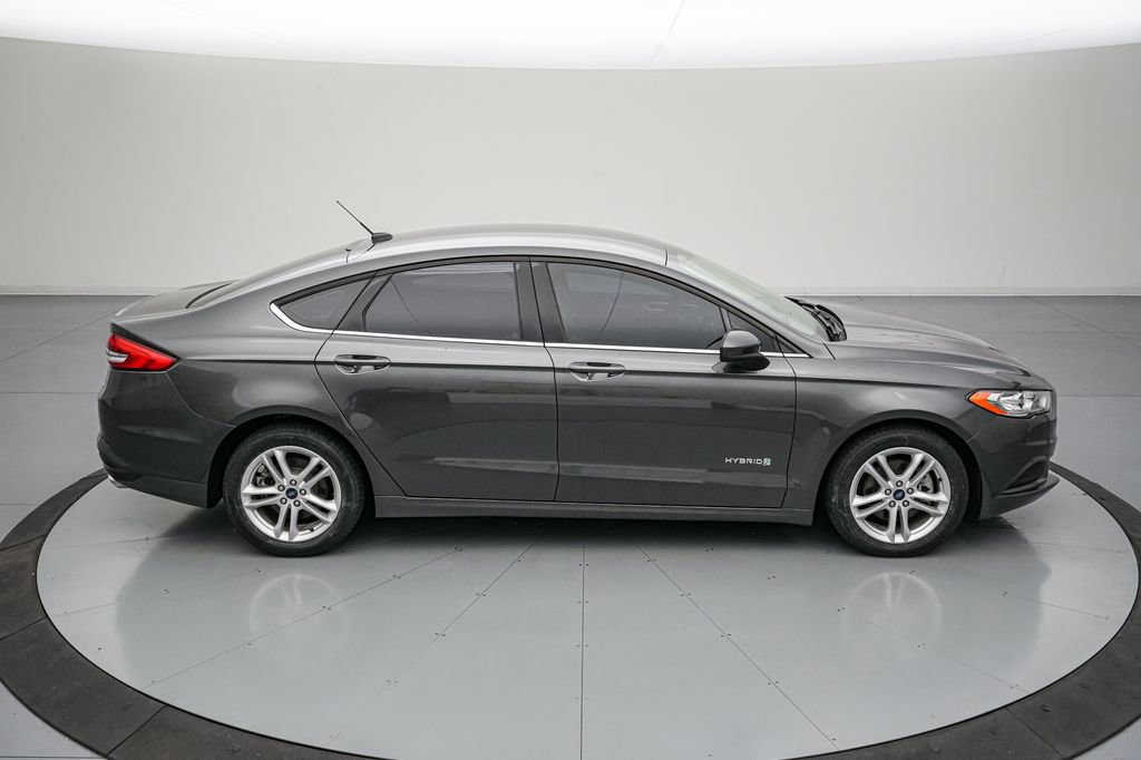 Certified 2018 Ford Fusion S FWD image 3
