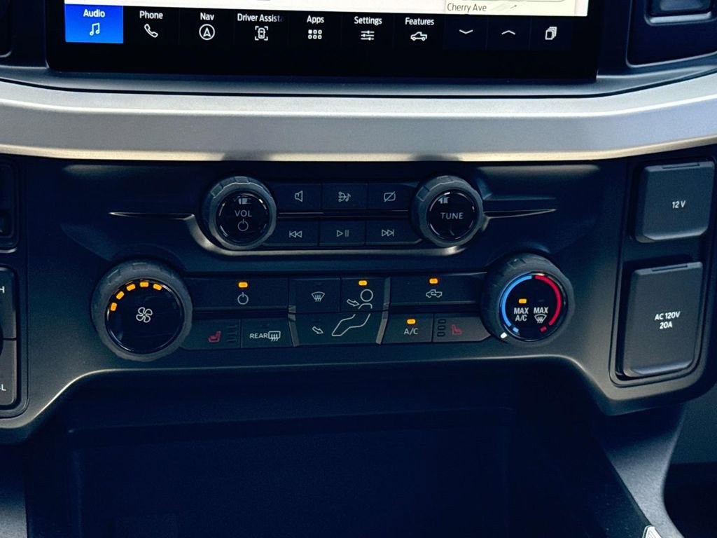 Certified 2023 Ford F250 XLT w/ Black Appearance Package AWD/4WD image 19